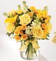 The FTD Golden Splendor Bouquet