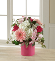 The FTD Sweet Beginnings Bouquet