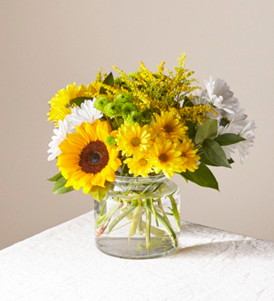 The FTD Hello Sunshine Bouquet