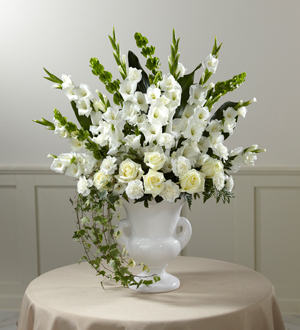 The FTD Fond Reflections Arrangement