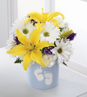 The FTD Sweet Dreams Bouquet - Boy