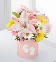 The FTD Sweet Dreams Bouquet - Girl