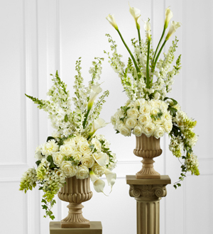 The FTD Classic White Arrangement
