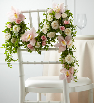 The FTD Orchid Rose Chair Dcor