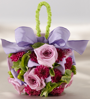 The FTD Enlightened Love Pomander