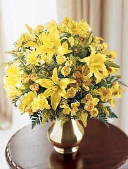 The FTD Precious Gold Anniversary Bouquet